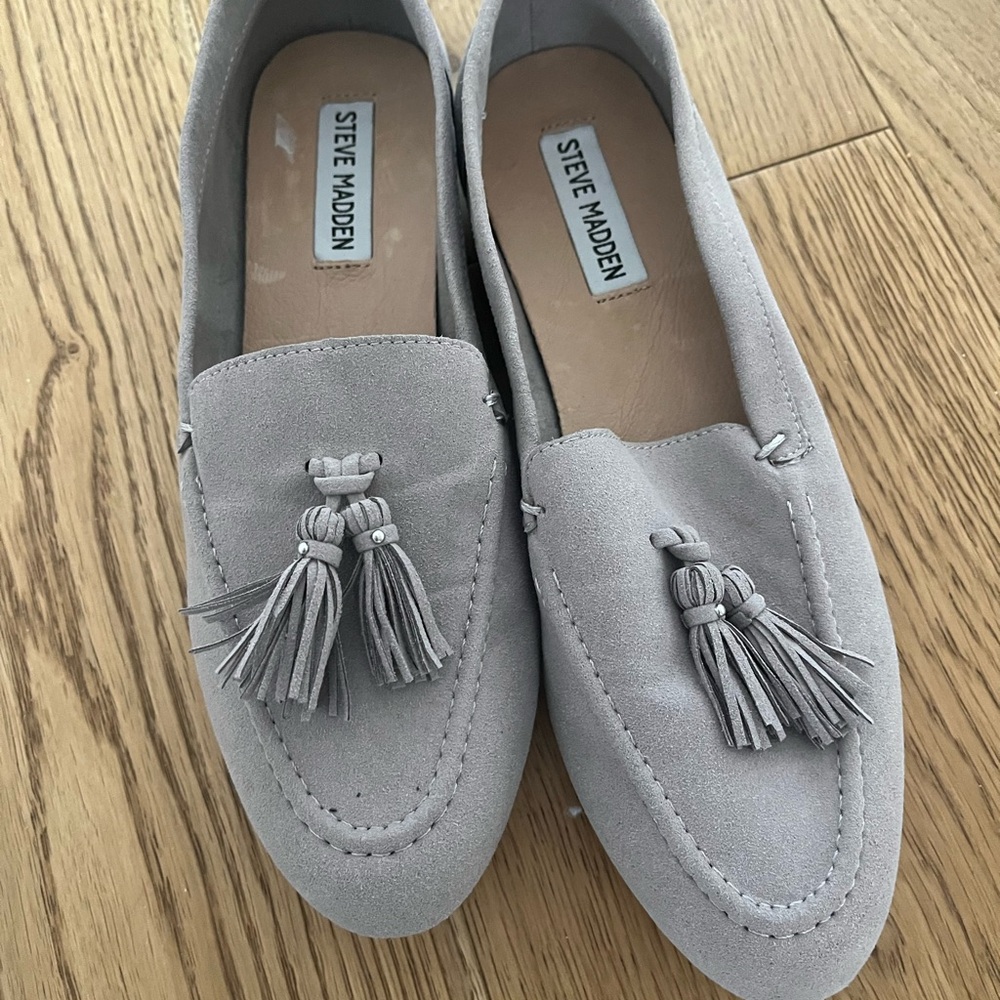 Steve Madden Light Gray Suede Tassel Loafers